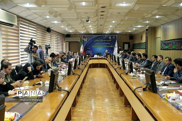 نشست ستاد عالی تشکیلاتی پنجمین المپیاد ورزشی درون مدرسه ای دانش آموزان کشور