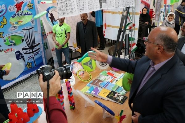 افتتاح نمایشگاه هفته تربیت بدنی و ورزش در ارومیه