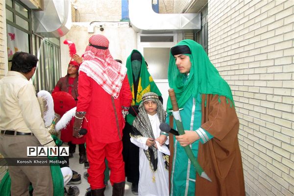 برگزاری مراسم تعزیه حضرت علی اکبر توسط دانش آموزان  مدرسه غیر دولتی پسرانه هوشمند سما در کازرون