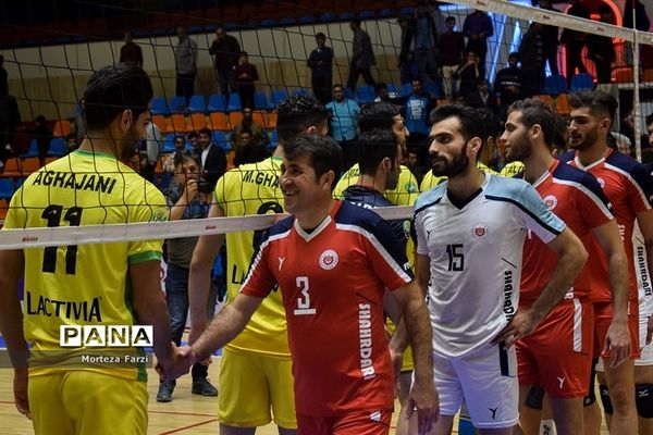 دیدار تیم های والیبال شهرداری تبریز و کاله آمل