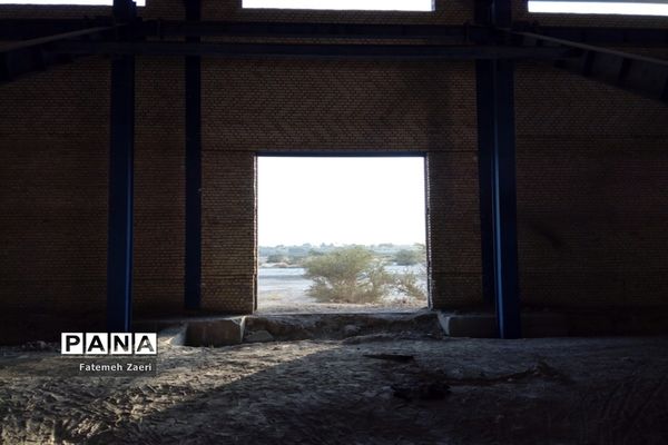توقف عملیات ساخت سالن ورزشی شهدای رمضان در لامِرد فارس