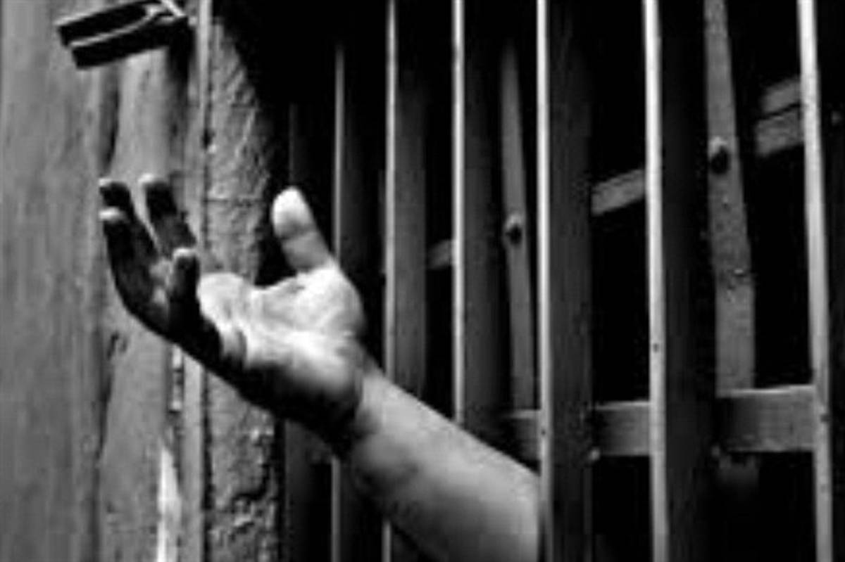 ماجرای فرار یک زندانی با تیراندازی در مرکز روان درمانی قم