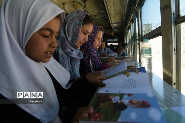 کتابخانه‌های بزرگ و کوچک از سراسر جهان
