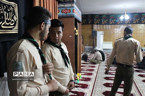 مراسم زیارت عاشورا هیئت محبین علی اکبر پیشتازان سازمان دانش‌آموزی استان کرمان