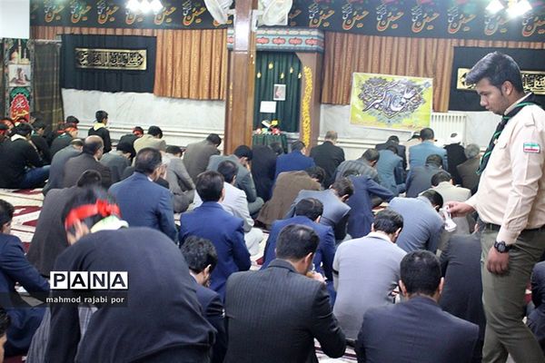 مراسم زیارت عاشورا هیئت محبین علی اکبر پیشتازان سازمان دانش‌آموزی استان کرمان