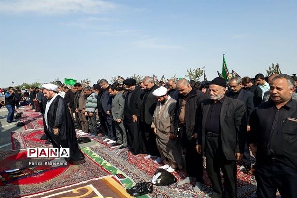 عزاداری جاماندگان از راهپیمایی اربعین حسینی در شهرستان بهارستان