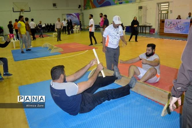 مسابقه استانی چوب کشی آقایان بازیهای بومی و محلی در بوشهر