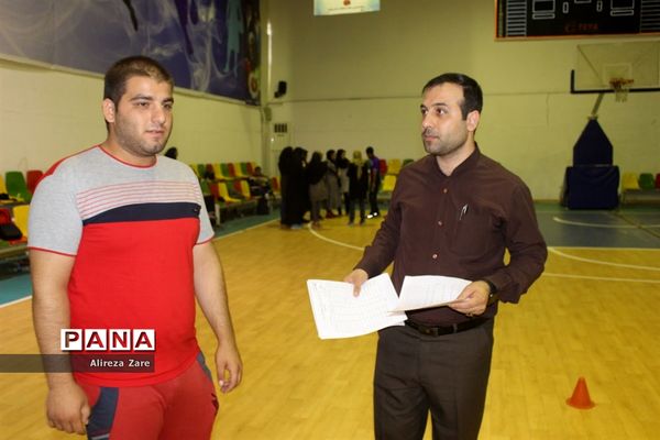 مسابقه  استانی  طناب کشی   آقایان  بازی های بومی و محلی  در بوشهر