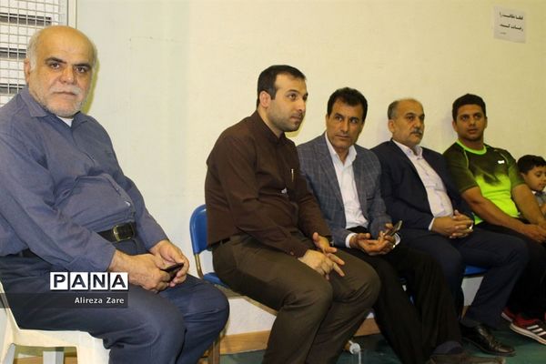 مسابقه  استانی  طناب کشی   آقایان  بازی های بومی و محلی  در بوشهر