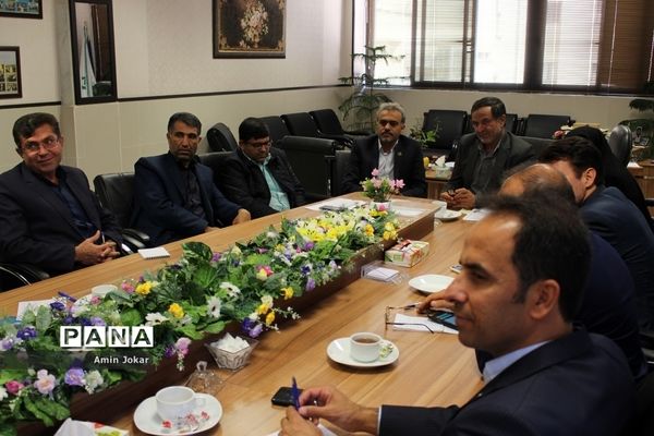 آمادگی آموزش و پرورش فارس برای برگزاری مراسم روز 13 آبان در شیراز