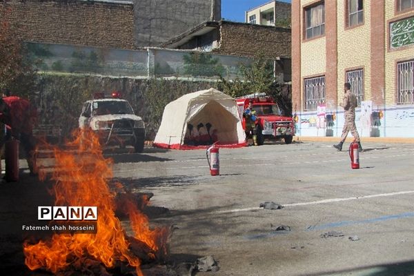 برگزاری رزمایش پدافند غیر عامل در شهرستان فیروزکوه