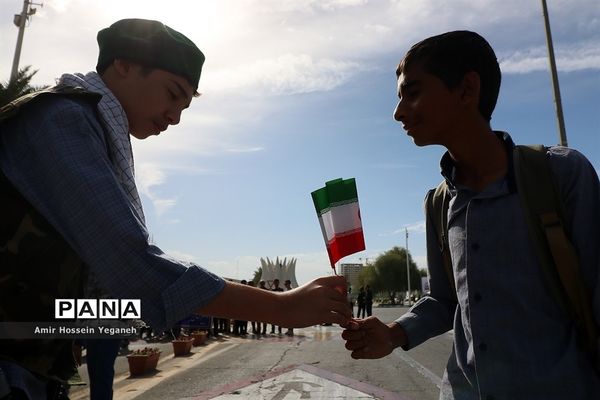 راهپیمایی بزرگ 13 آبان  در جزیره کیش