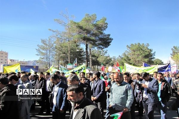 راهپیمایی باشکوه 13 آبان در بیرجند