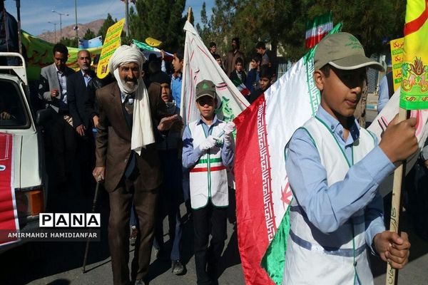 مراسم با شکوه 13 آبان در شهرستان زیرکوه