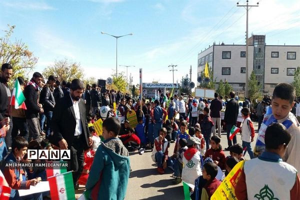 مراسم با شکوه 13 آبان در شهرستان زیرکوه
