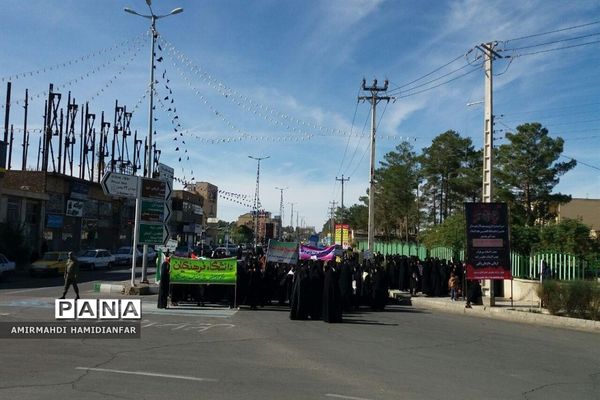 راهپیمایی پرشور استکبار ستیزی 13 آبان در شهرستان فردوس