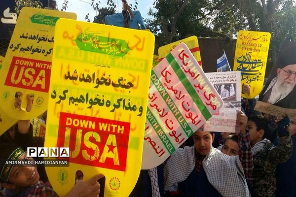 راهپیمایی پرشور استکبار ستیزی 13 آبان در شهرستان فردوس
