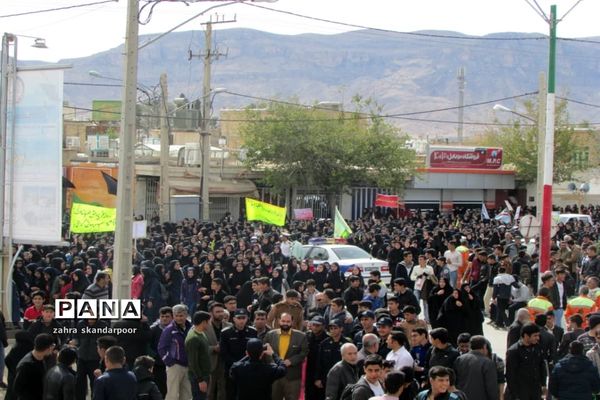 راهپیمایی پرشور استکبار ستیزی 13 آبان در مدارس و شهرستان نی ریز