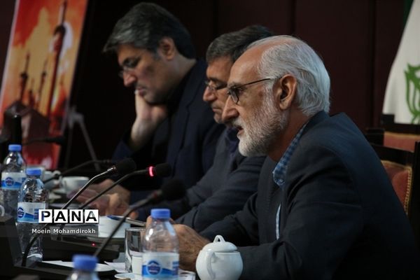 نشست صمیمی معاون استاندار با نمایندگان تشکل‌ها دانش‌آموزی خراسان رضوی