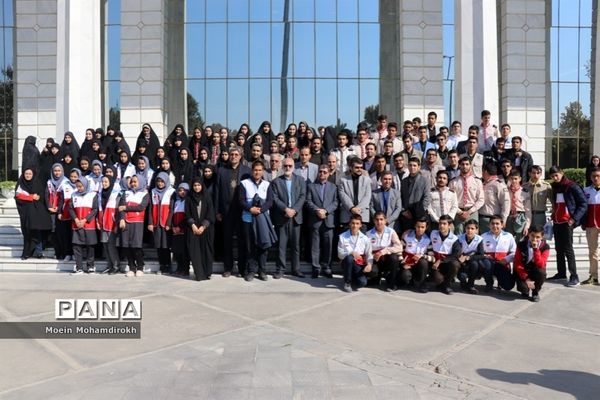 نشست صمیمی معاون استاندار با نمایندگان تشکل‌ها دانش‌آموزی خراسان رضوی