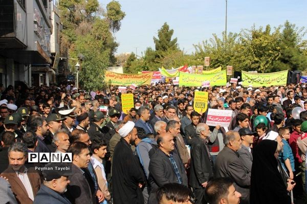 راهپیمایی یوم‌الله 13 آبان در سمنان