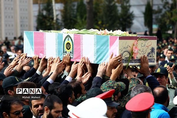 تشییع پیکر مطهر شهدای گمنام در ستاد ناجا