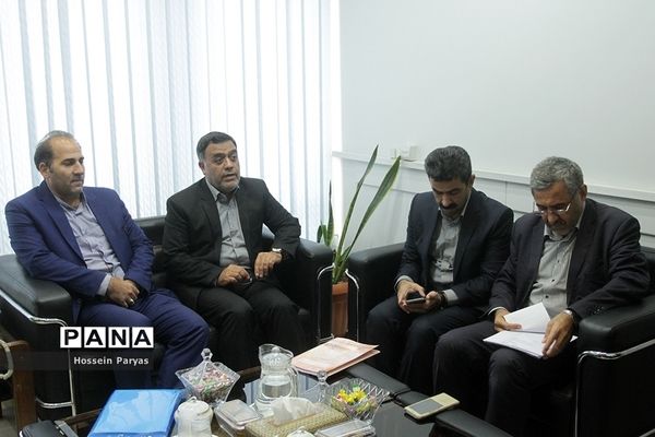 دیدار وزیر آموزش و پرورش با جمعی از نمایندگان مجلس