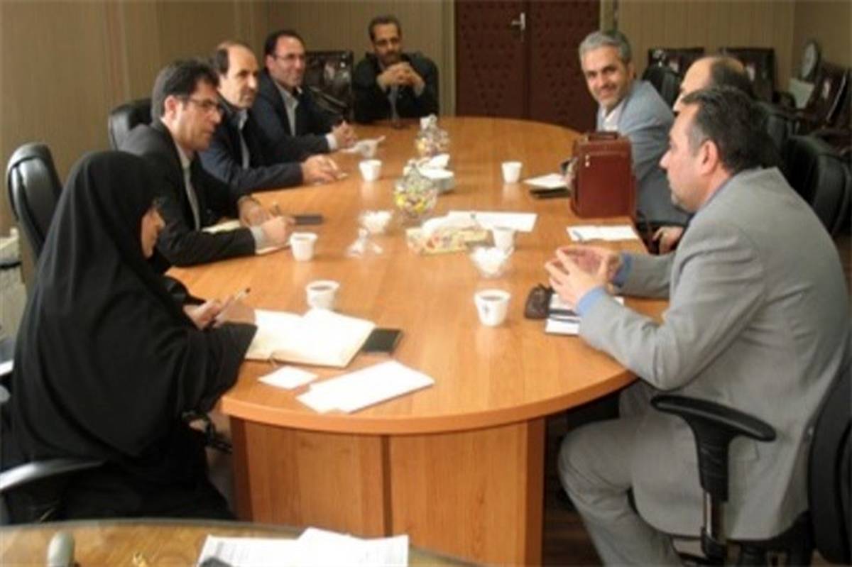 دیدار صمیمی مسئولین صندوق بازنشستگی کشوری( مدیریت استان زنجان) با مدیر کل آموزش وپرورش