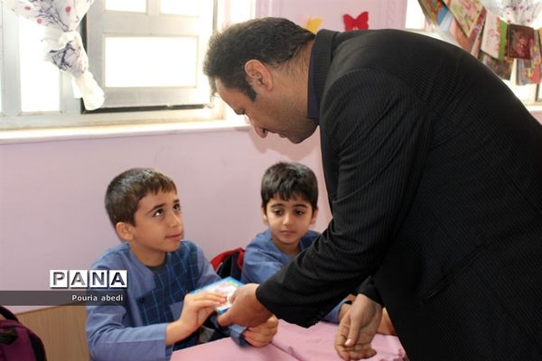 المپیاد ورزشی درون مدرسه‌ای دبستان محمد بهمن بیگی بوشهر