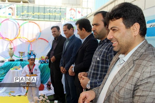 المپیاد ورزشی درون مدرسه‌ای دبستان محمد بهمن بیگی بوشهر