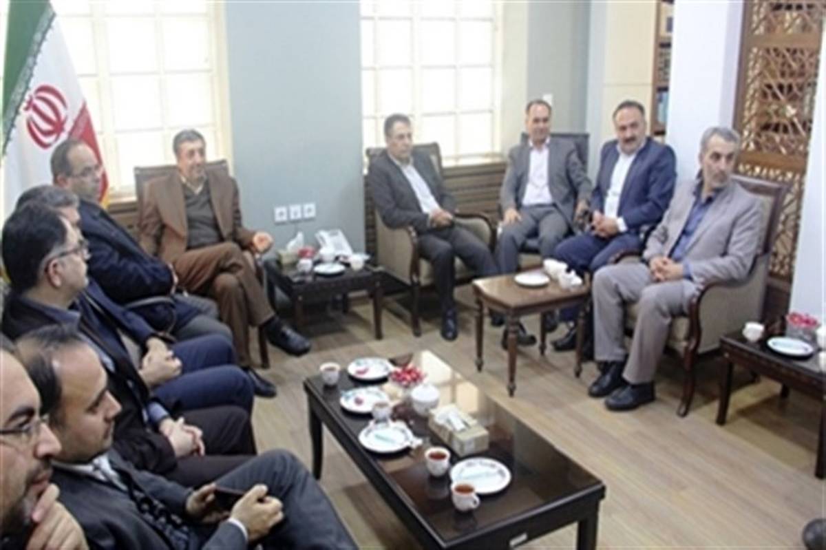 دیدار جمعی از مدیران استانداری آذربایجان غربی با فرماندار ارومیه