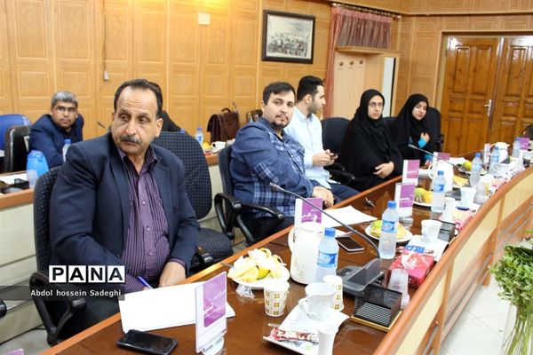 نشست خبری مدیرکل آموزش و پرورش استان بوشهر با اصحاب رسانه
