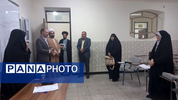 حضور دانش‌آموزان منتخب مسابقات قرآن، عترت و نماز در دومین کارگاه توانمندسازی