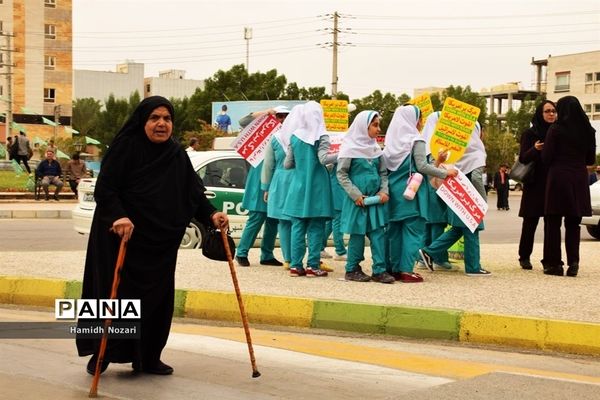 راهپیمایی  روز 13 آبان در بوشهر-3