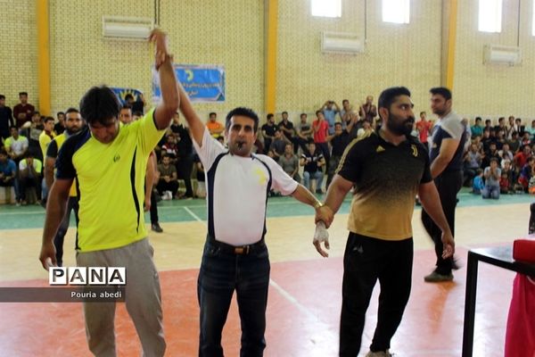 مسابقه مچ‌اندازی آقایان مرحله استانی بازی‌های بومی محلی استان بوشهر