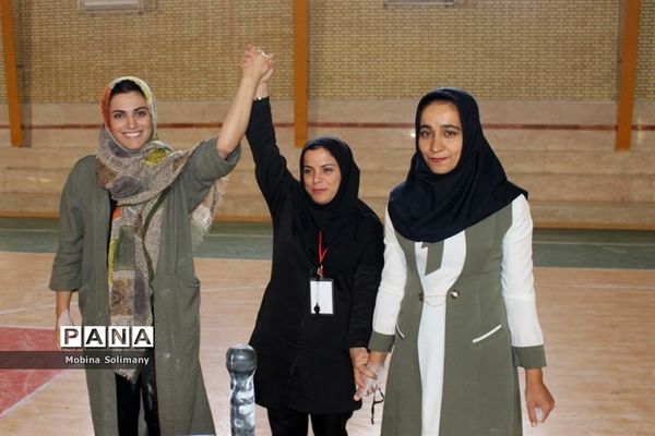 مسابقه مچ‌اندازی بانوان مرحله استانی بازی‌های بومی محلی استان بوشهر