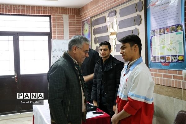 بازدید رئیس سازمان دانش آموزی خراسان رضوی از مدارس طرح گام های عاشقی