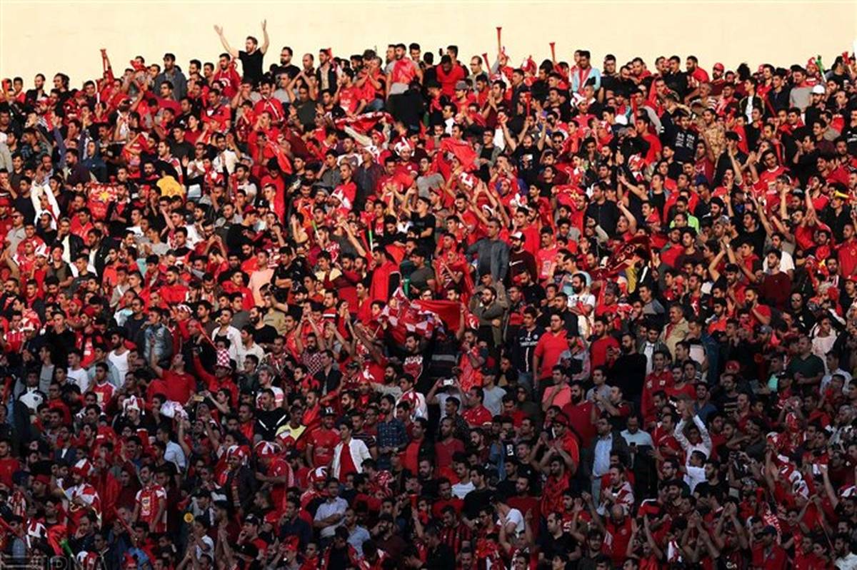 آهنگ« قرمزپوشان» به تاریخ پرسپولیس تقدیم شد