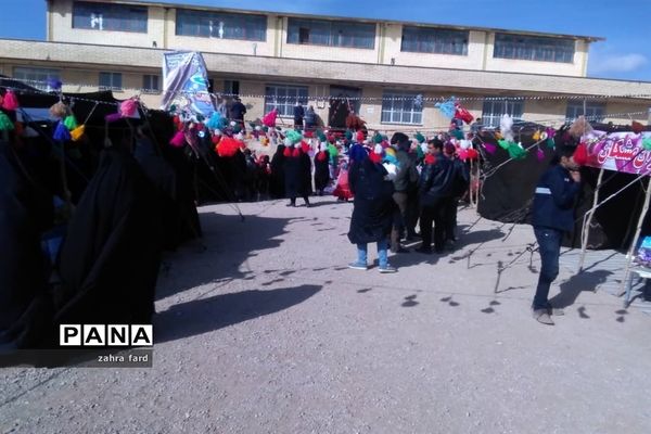 برگزاری جشنواره زعفران در شهر مشکان نی ریز