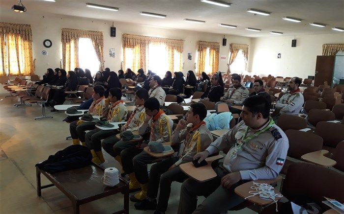 جلسه آموزشی مربیان پیشتاز سازمان دانش آموزی دماوند برگزار شد
