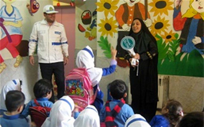 284 نونهال در مدرسه ترافیک شهرداری اراک آموزش دیدند