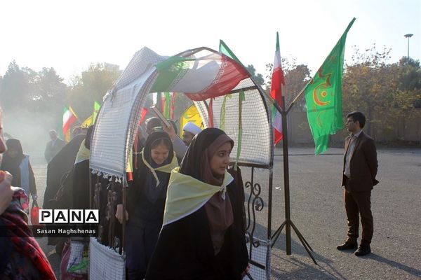 اعزام دختران دانش‌آموز شهرستان اسلامشهر به سرزمین‌های ایثار و شهادت