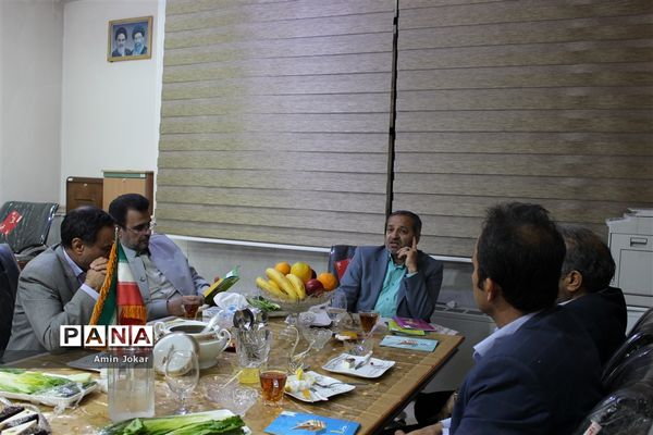 بازدید معاون فرهنگی و پرورشی وزارت آموزش و پرورش از کتابخانه دانش‌آموز شیراز