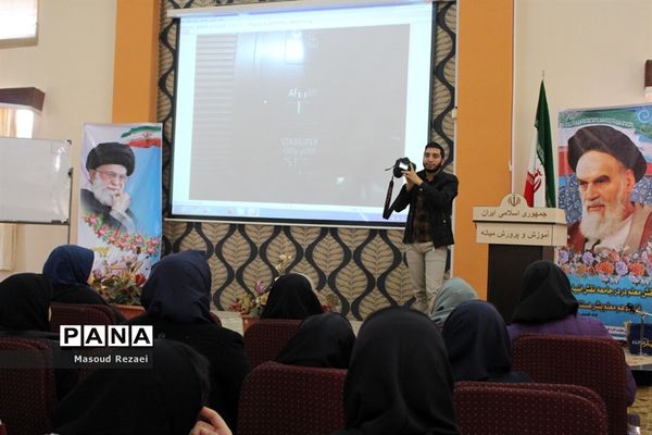 دوره آموزشی اصول خبرنویسی و عکاسی خبری دانش‌آموزان میانه