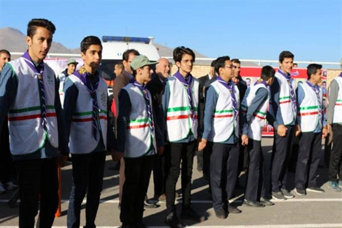 حضور فعال پیشتازان سازمان دانش آموزی استان مرکزی  در مانور زلزله