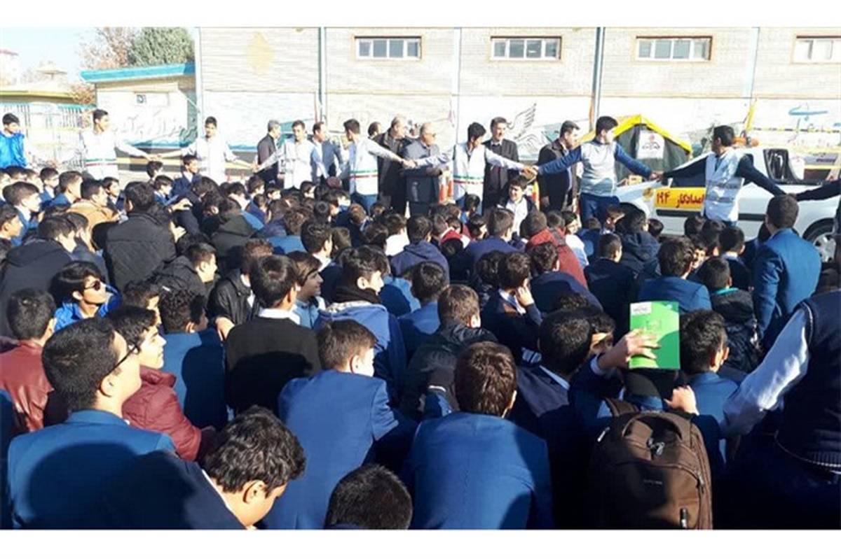 594 هزار دانش آموز آذربایجان غربی در مانور زلزله شرکت کردند
