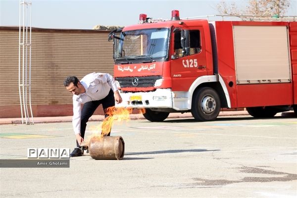 بیستمین مانورسراسری زلزله و ایمنی در چهاردانگه