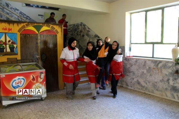 مانورسراسری زلزله در هنرستان اندیشه خراسان شمالی