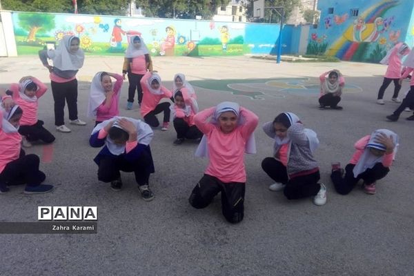 مانور زلزله در دبستان شهید فولادی 2 و دبستان معینی  بوشهر