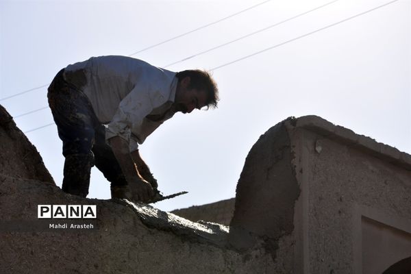 «بام اندود» یکی از آیین‌های قدیمی مردم خراسان جنوبی